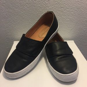 Corso Como Leather Sneaker!